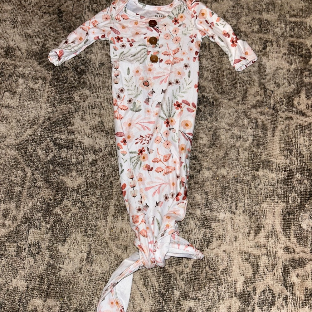 Caden Lane Wren’s Wildflower Neutral Knotted Gown